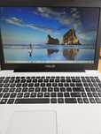 Laptop ASUS F555L