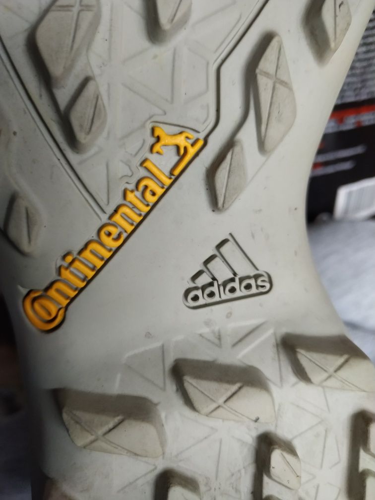 Tênis ADIDAS 38 Vendo ou troco por Tênis 45 NIKE ou ADIDAS