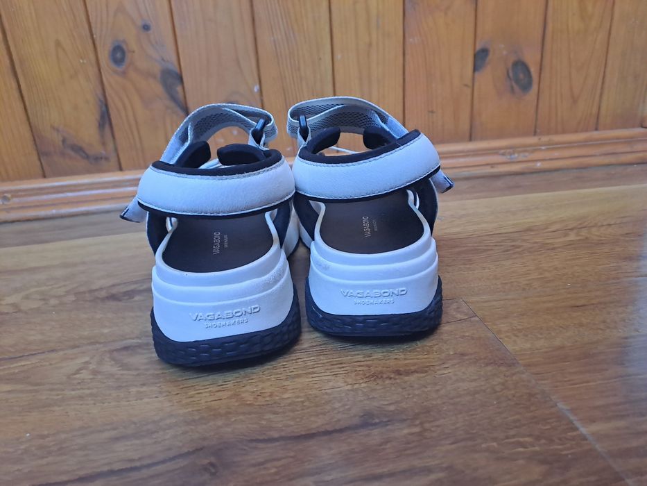 АКЦІЯ. Рр 39 VAGABOND фірмові шкіряні босоніжки сандалі на платформі