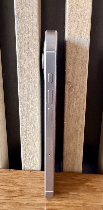 IPhone 16 Pro - 128 Gb stan jak nowy.