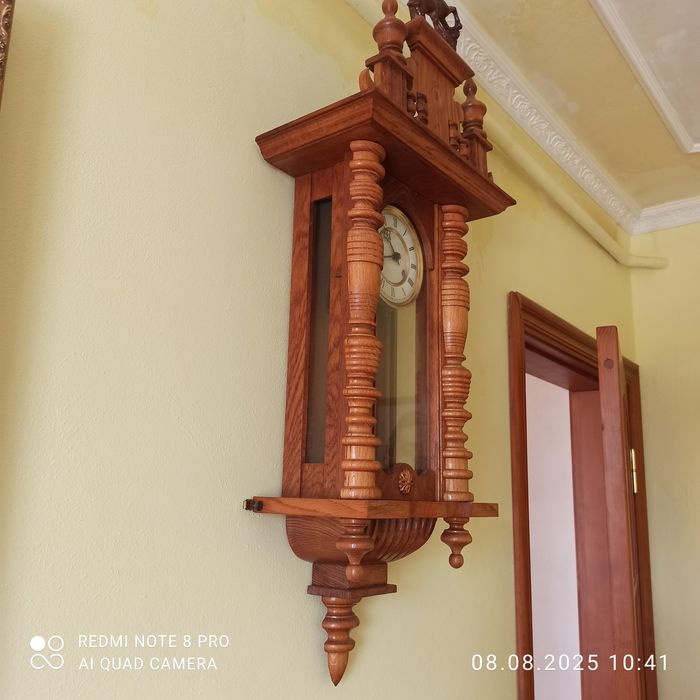 Старовинний раритетний настінний годинник