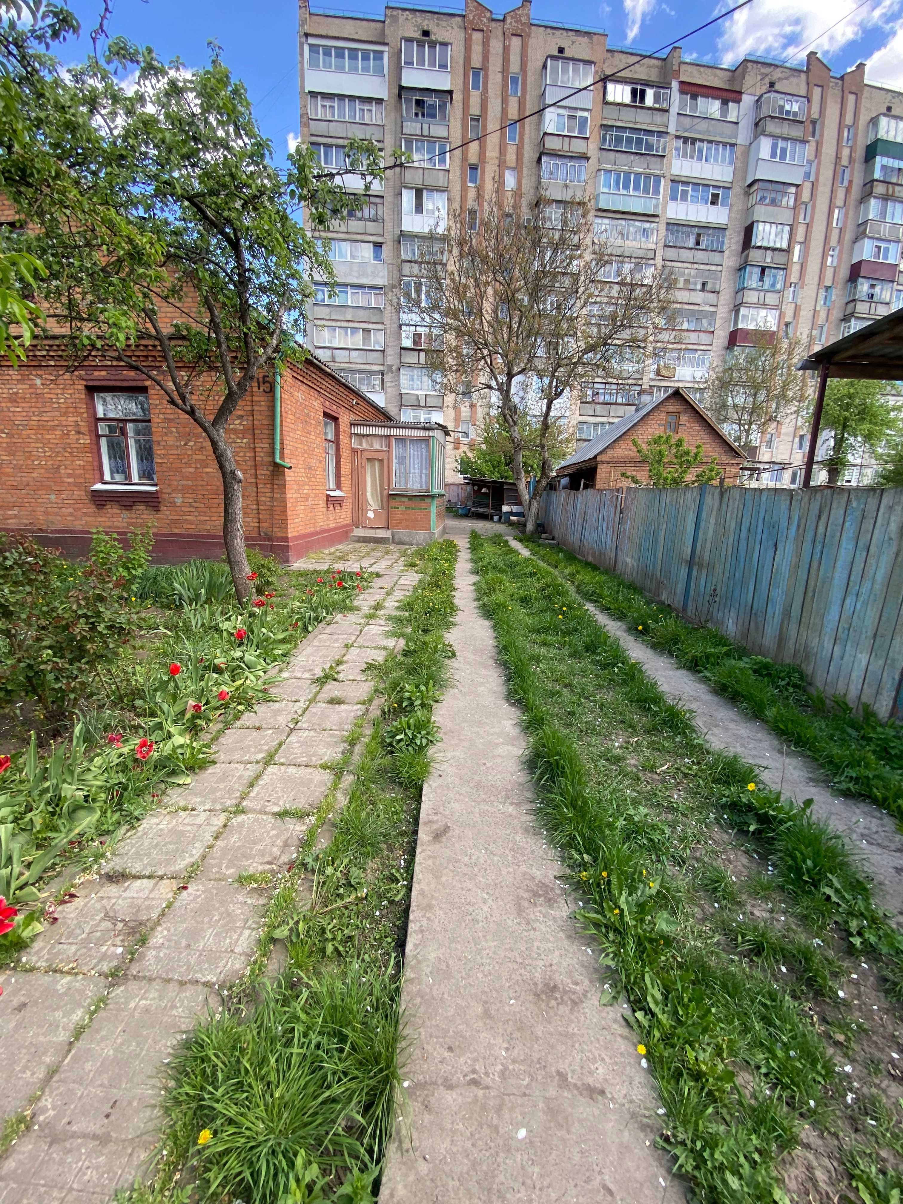 Продаж Великого,Цегляного Будинку в Топовому місці VS ID: 37073