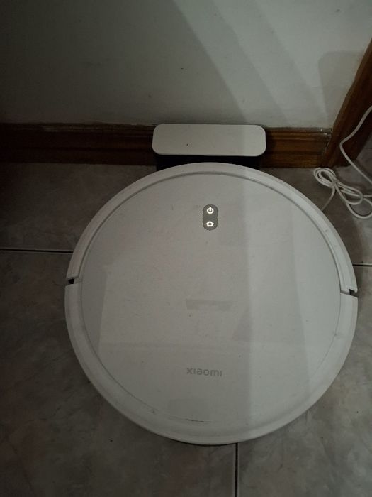 Aspirador robot com mopa ainda na garantia