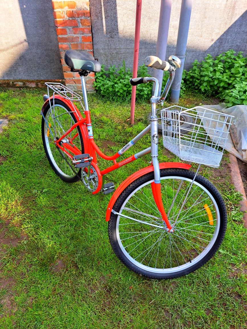 Продам велосипед женский Дорожник "Ласточка"