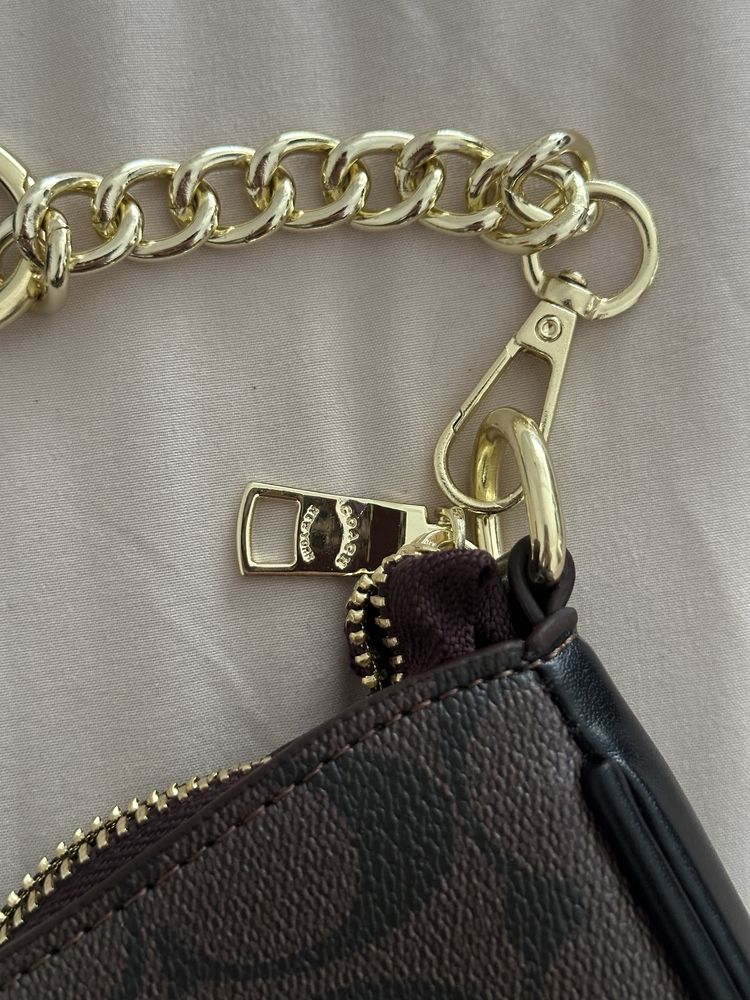 Mala coach nova
