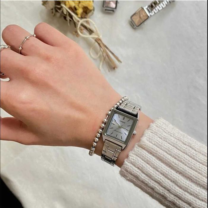 Женские часы Casio LTP-V007D-2E — элегантный стиль каждый день