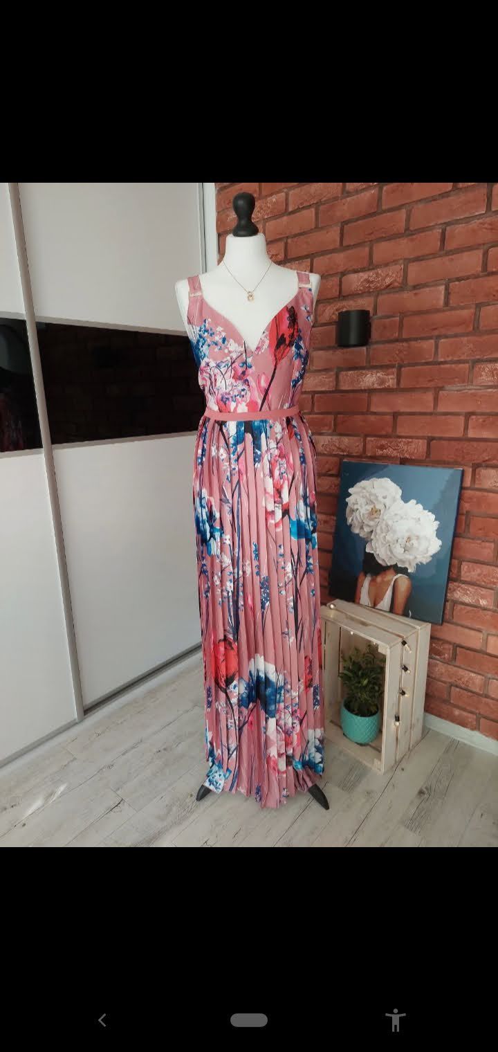 Sukienka 44 długa plisowana