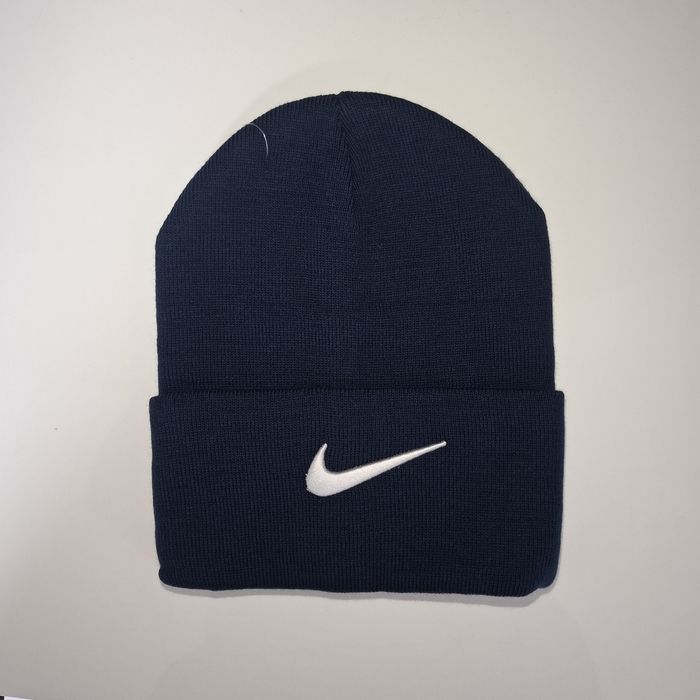 Зимова шапка Nike