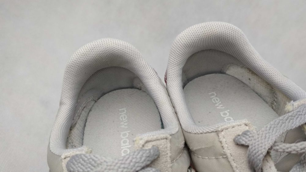 NEW BALANCE 220 Sneakersy Buty Sportowe Skórzane Roz. 37