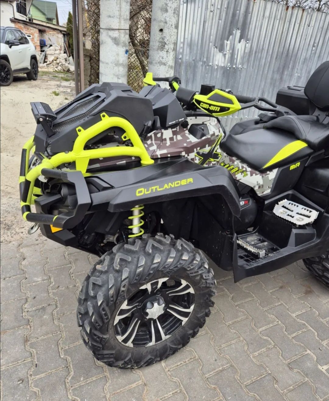 Brp outlander can am 2016