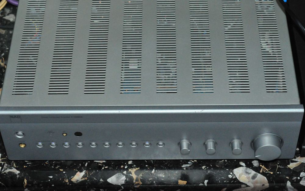 NAD 356 BEE wzmacniacz