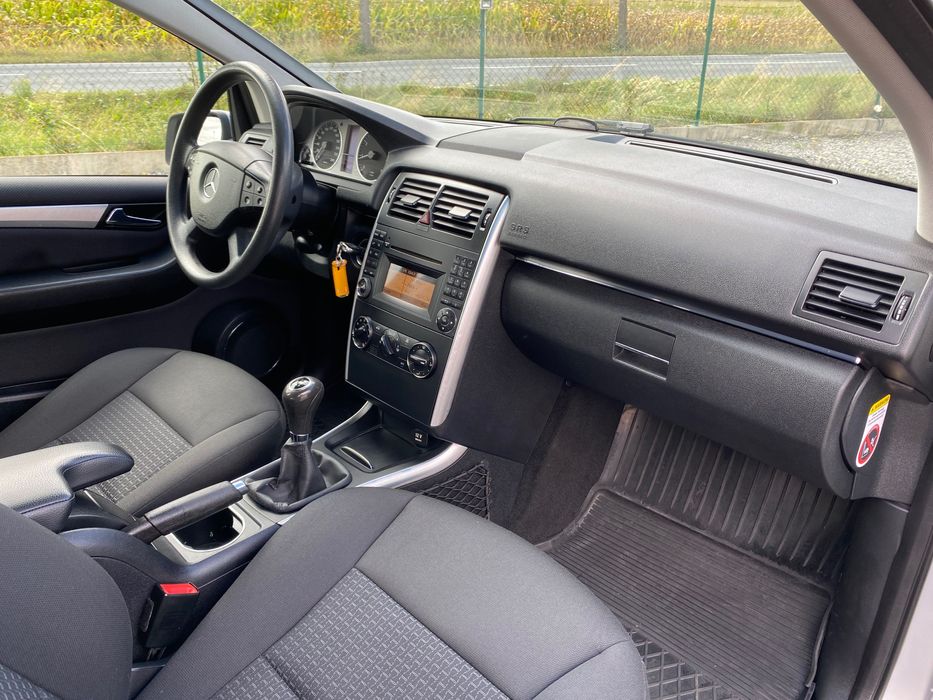 Mercedes B klasa 1.7 benzyna alusy parktronic zadbany
