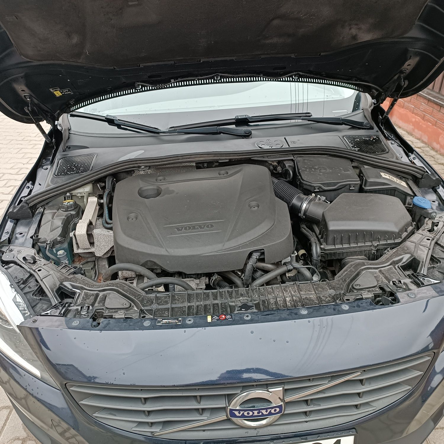 Volvo V60 2018r, diesel 2.0, automat