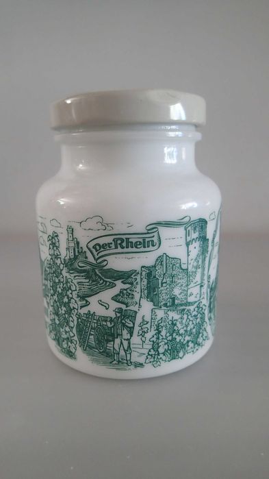 Frascos de vidro opalino