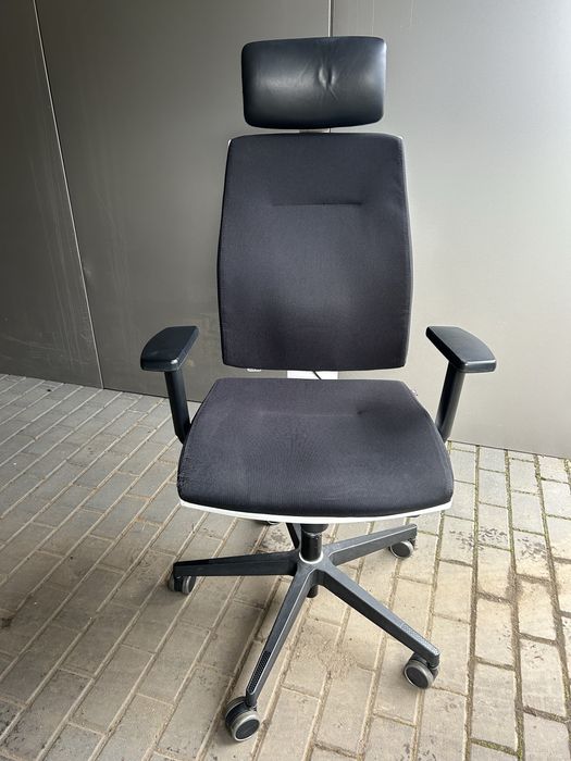 Fotel Biurowy Obrotowy Bejot