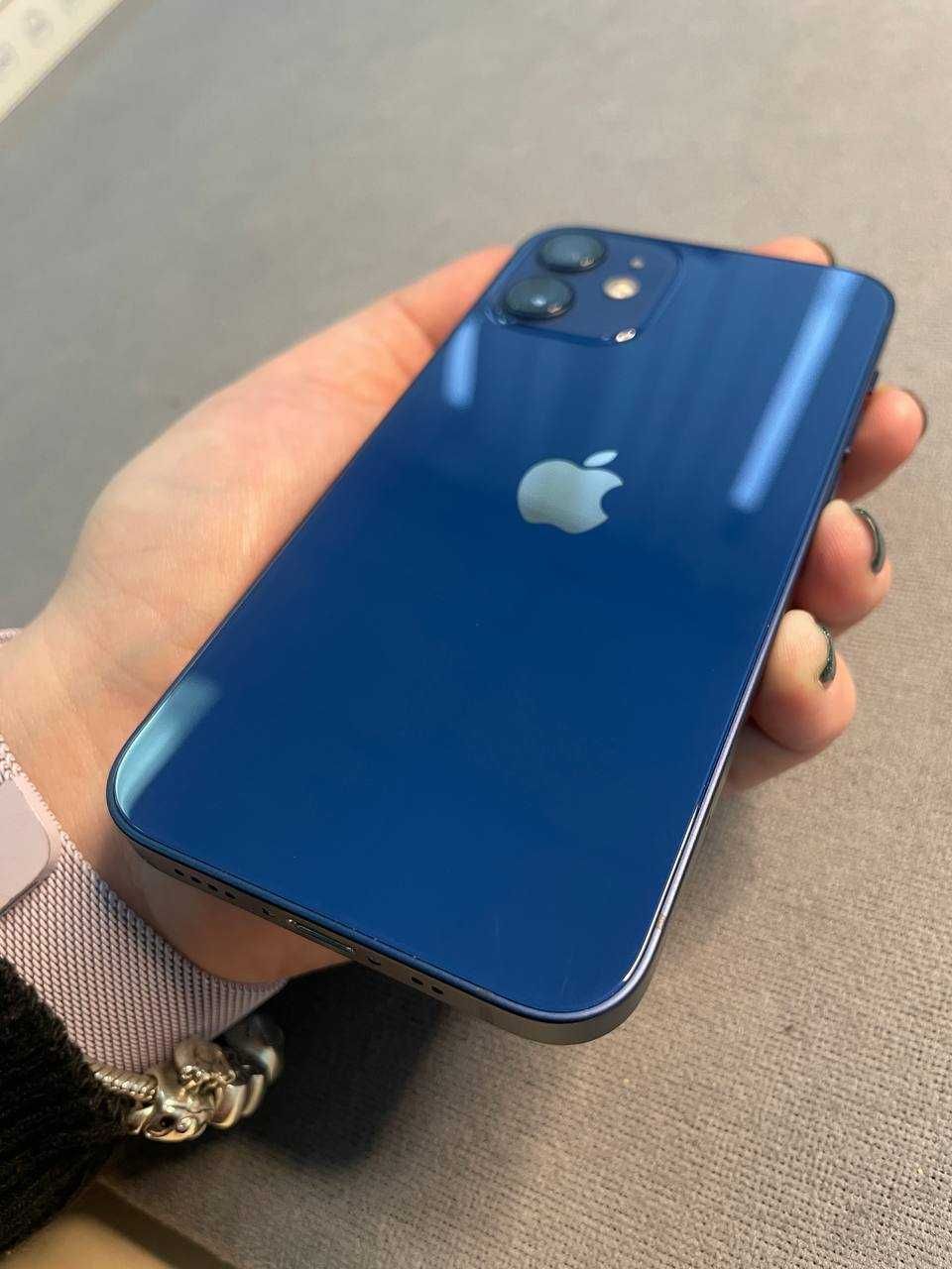 Вітринний Айфон Apple iPhone 12 mini 64 ГБ Blue 12 місяців!