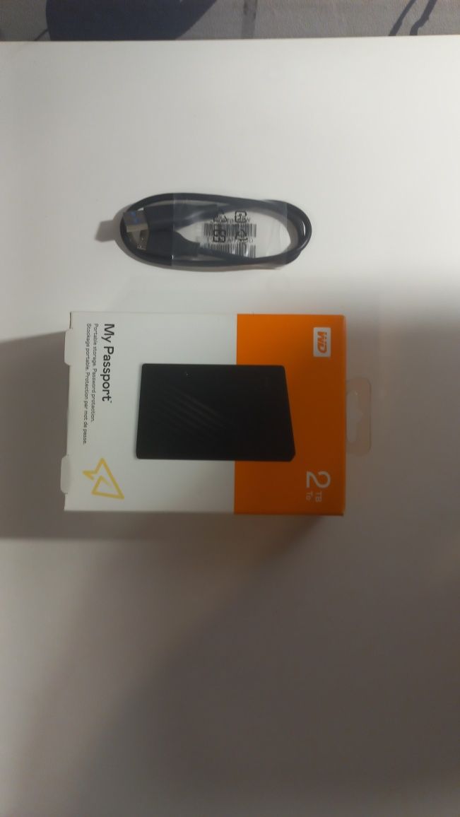 Внешний жёсткий диск WD My Passport 2TB — Отличное состояние!