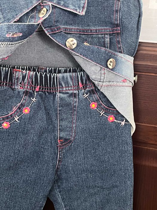 komplet jeans dziewczynka spodnie dzwony i kurteczka 104 cm hafty