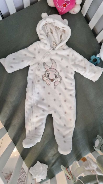 Nowy kombinezon niemowlęcy Bambi C&A 68
