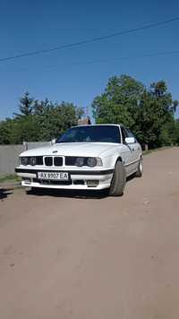 Продам BMW 520 e34