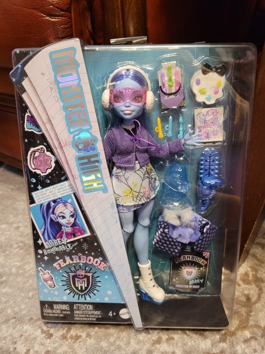 Monster High Abbey Bominable Fearbook