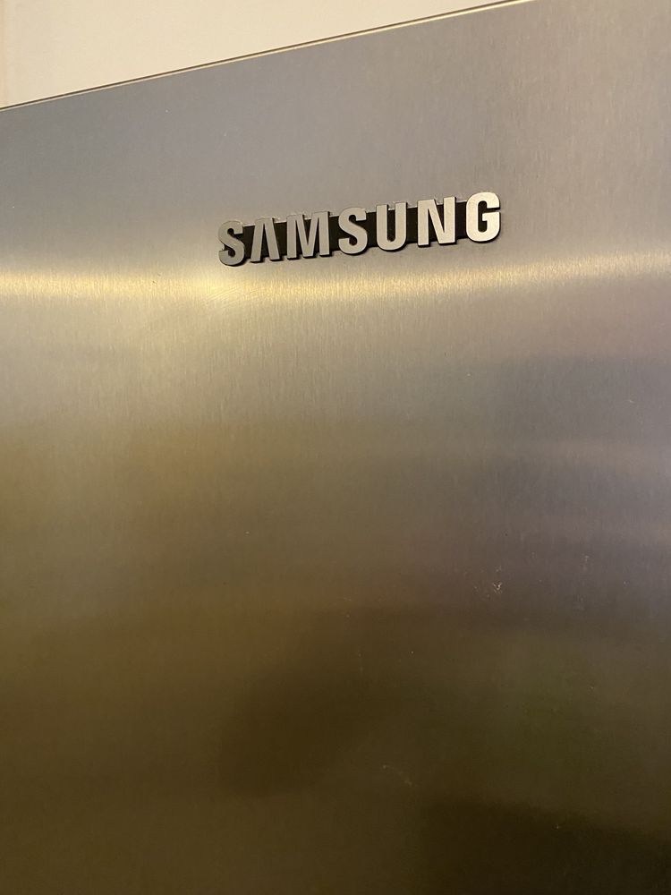 Lodówko-zamrażalka Samsung Side by Side uszkodzona