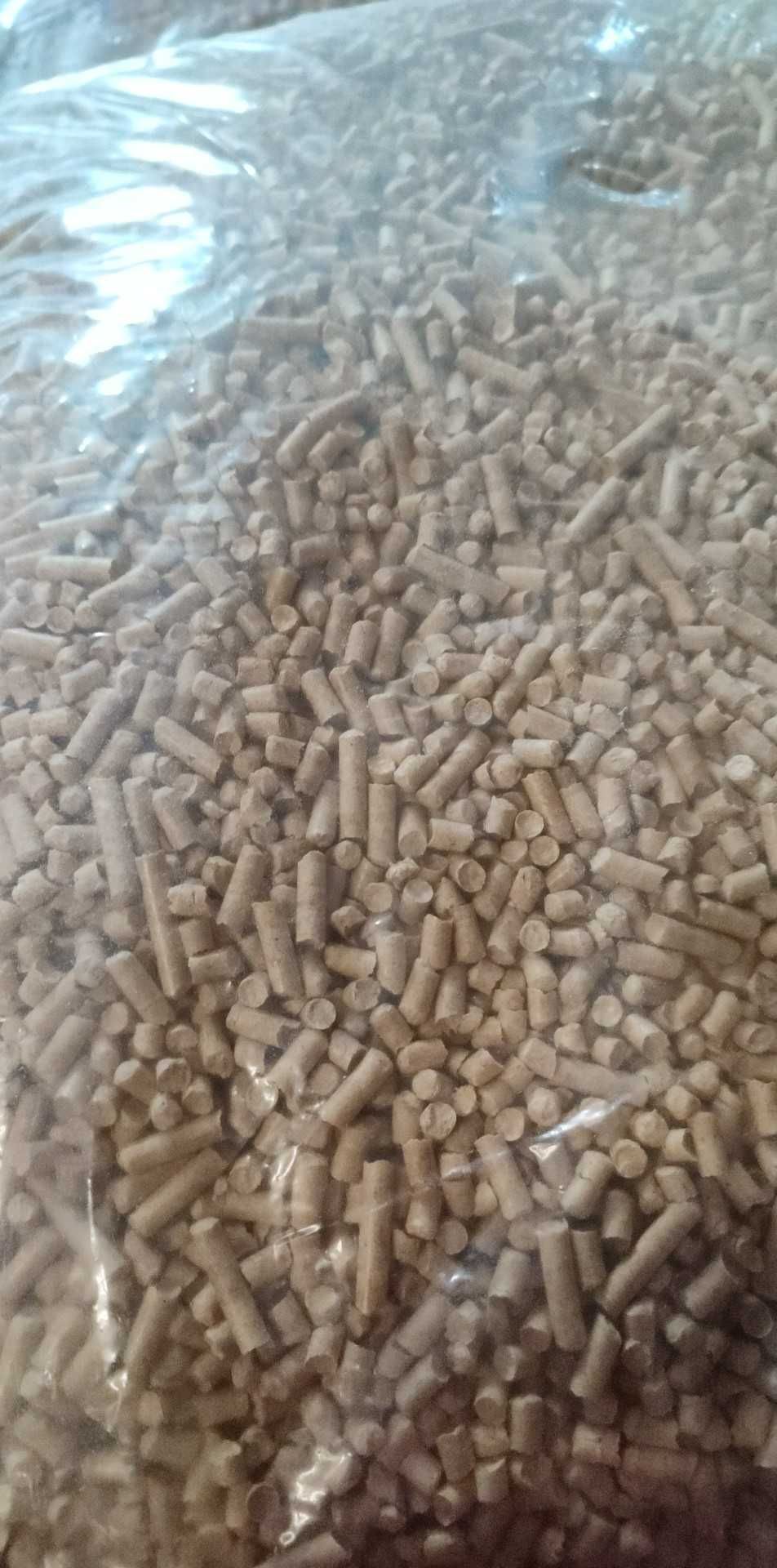 Pellet Sosnowy. Worki 20kg. Kloryczność 18,4Mj.  Możliwa Dostawa.