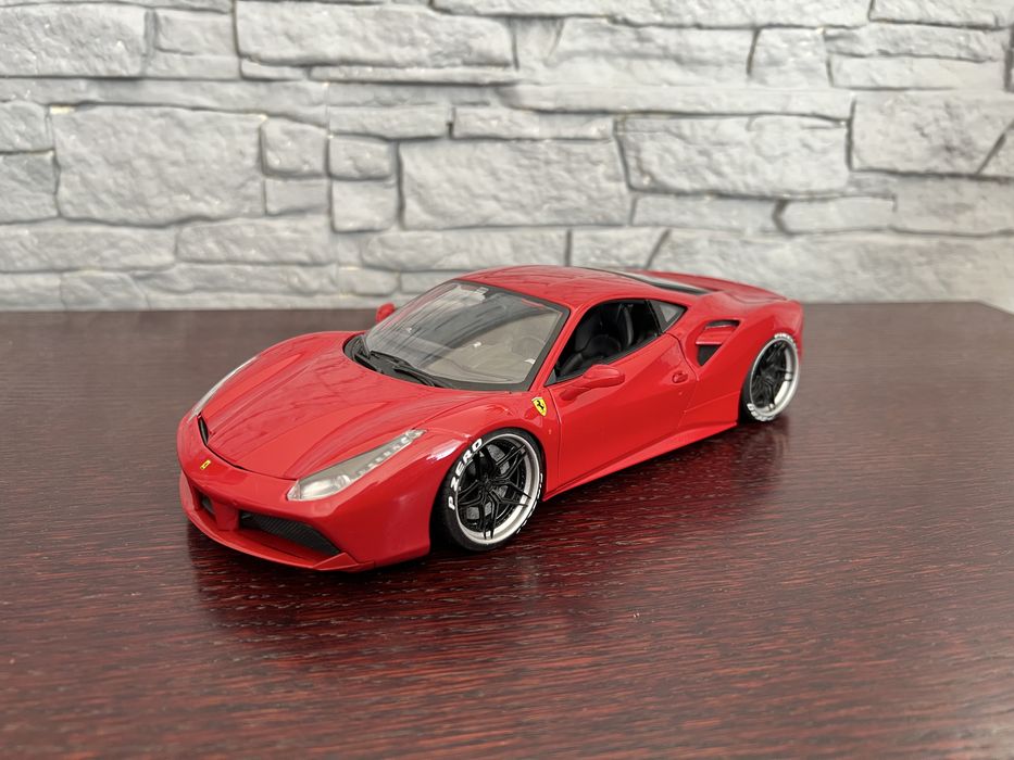 Ferrari 488 GTB 1:18 Bburago custom