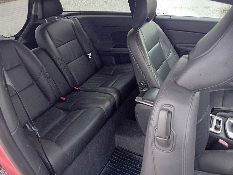 Volvo C30 T5 2.5Turbo 220km