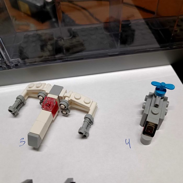 Бокс для lego/ стенд для мініфігурок lego/ вітрина /мініфігурки lego