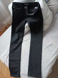 Spodnie z teksasu M używane  ocieplone na polarze  25 zł  z wysyłką  l