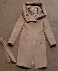 Женское демисезонное пальто 42 размера