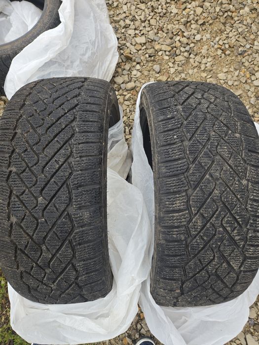 R18 225×45 Гарний стан.