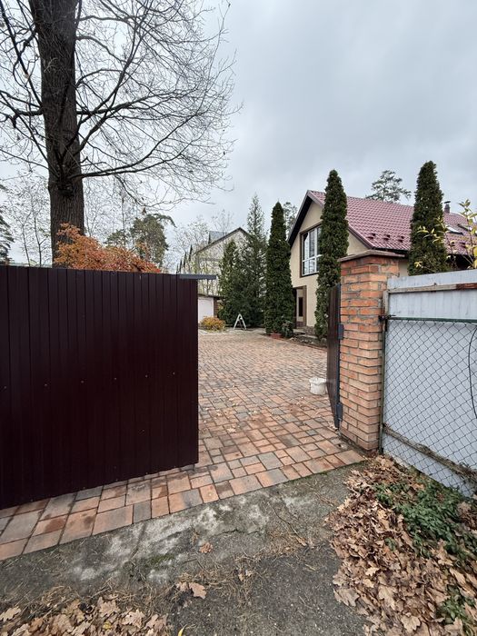 Будинок Буча Лісова