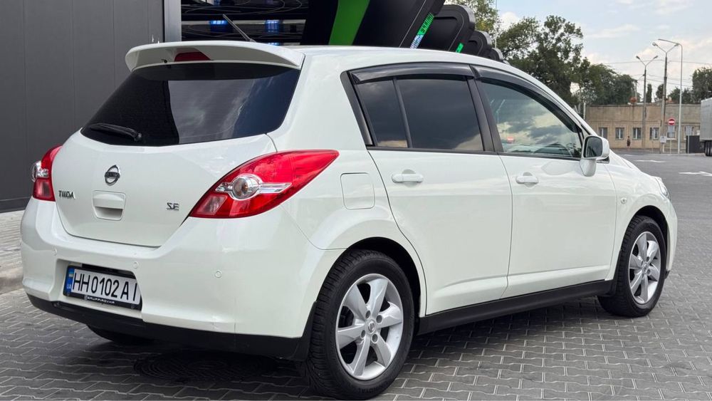 Nissan Tiida в одних руках с салона и шикарном состоянии