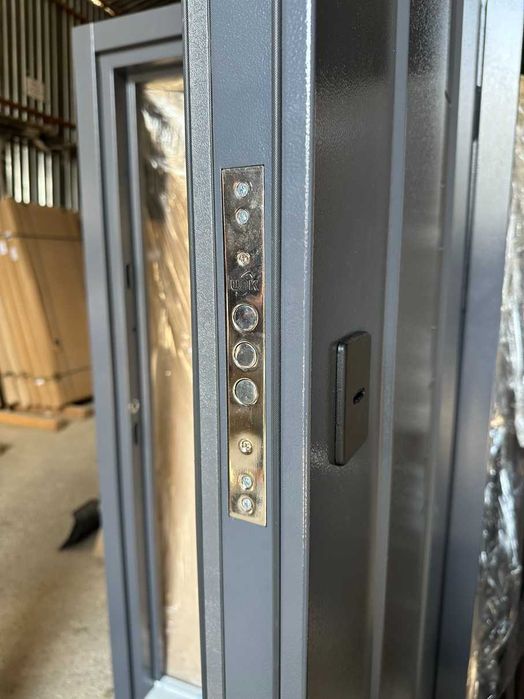 Двері вхідні Ніка