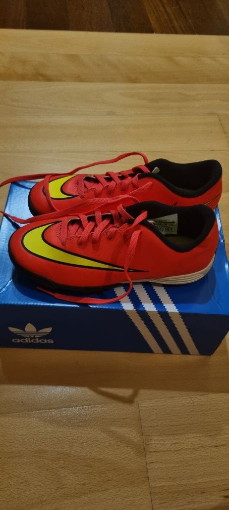 Chuteiras Nike Mercurial EUR:35
