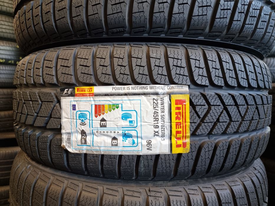Шини Зимові 225х45хR19 Pirelli Winter Sottozero3 4 ШТ НОВІ ШИНИ