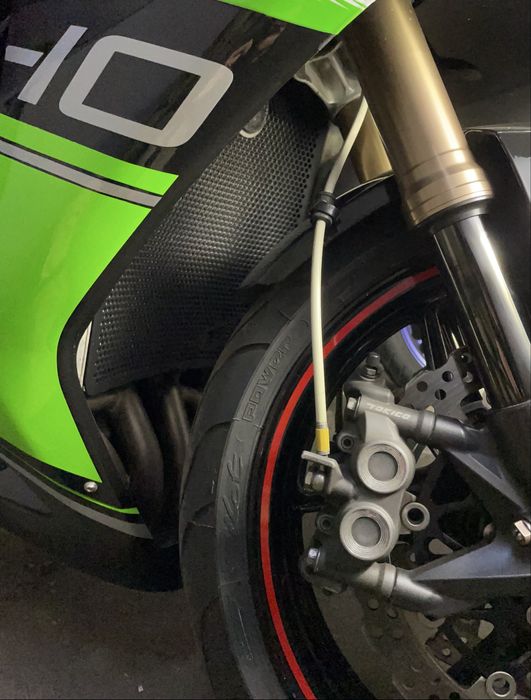 Kawasaki ninja zx10r 2008 обмін
