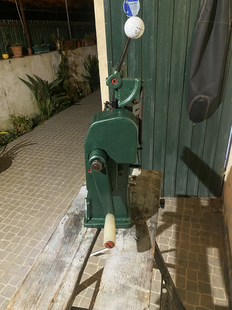 Maquina sapateiro