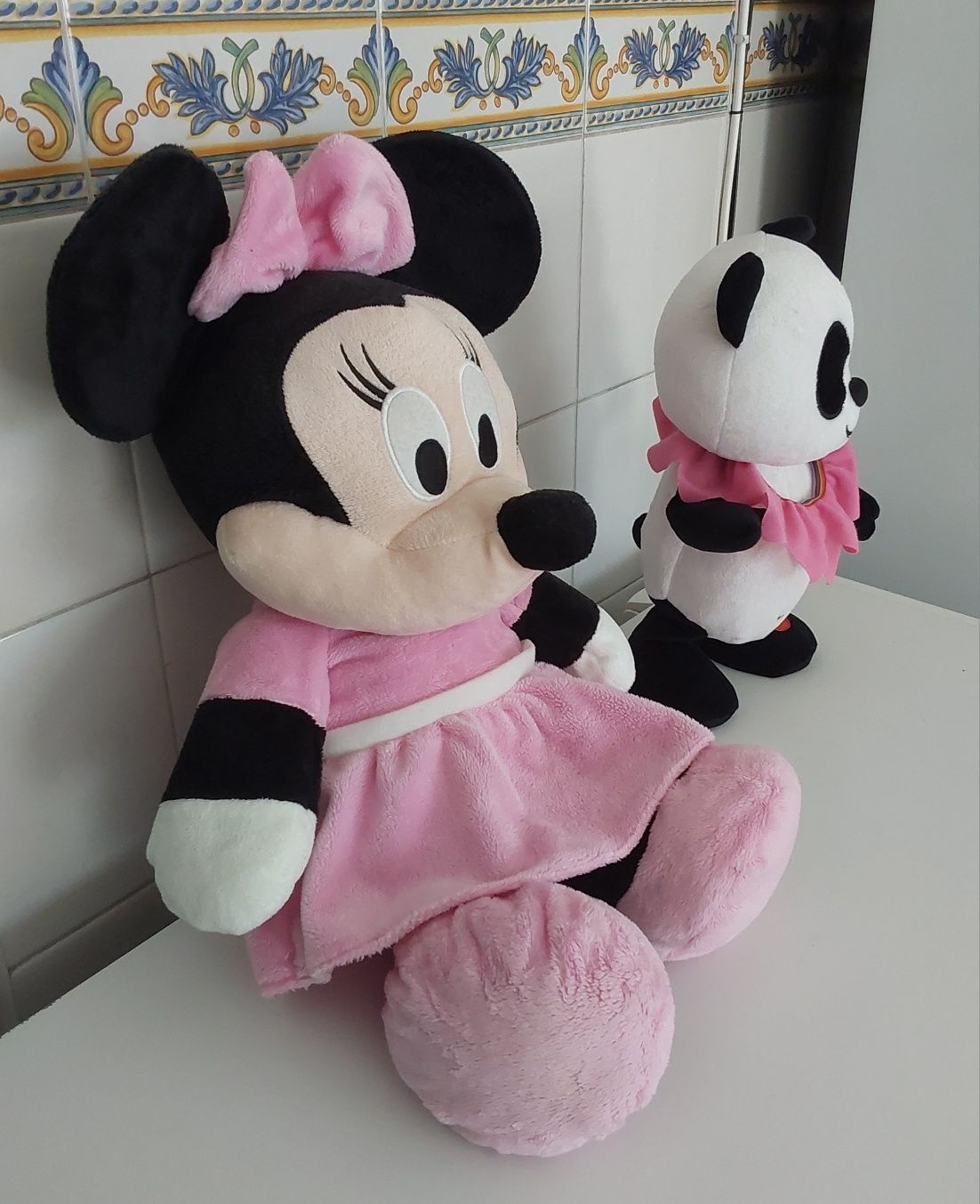 PELUCHE PATO DONALD, MINNIE E PANDA.Brincar,Casa,Quarto,Sala,Colecção.