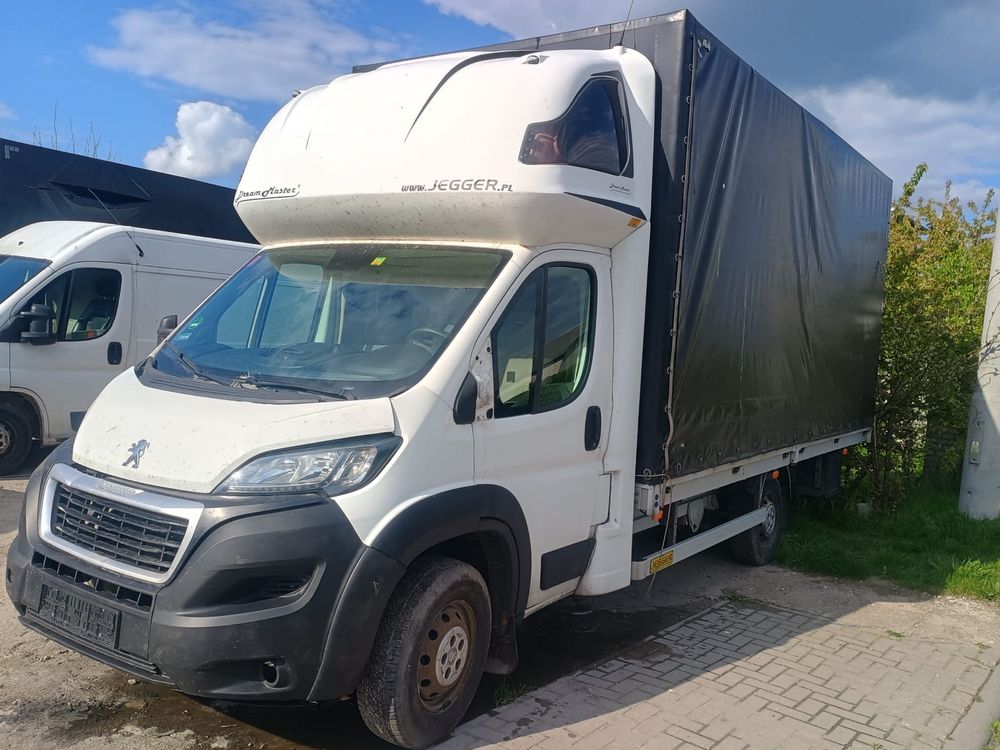 Peugeot boxer 10ep międzynarodowa wymiary w środku 505/228/260h