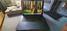 MacBook  Air                   .