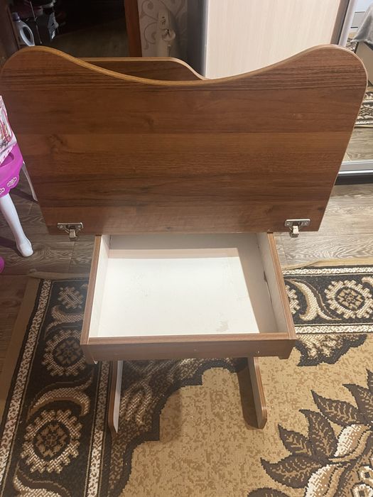 Продам комплектом: столик та стілець