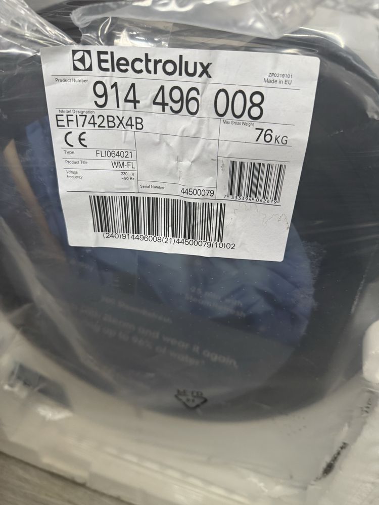 Нова Пральна машина Electrolux 10,5 кг з функцією пари