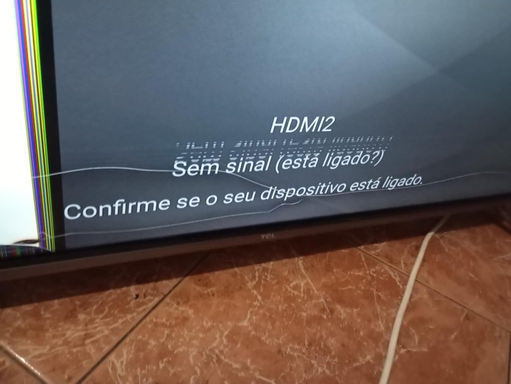 50€ TV LCD ULTRA HD 4K 43 polegadas com ecrã partido entrego em Rio t