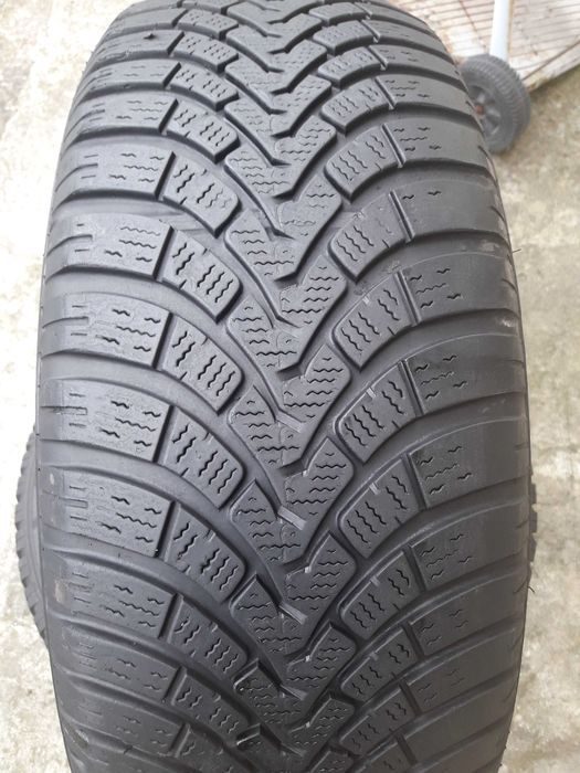 Zima Falken 225/60 R17 5.5mm