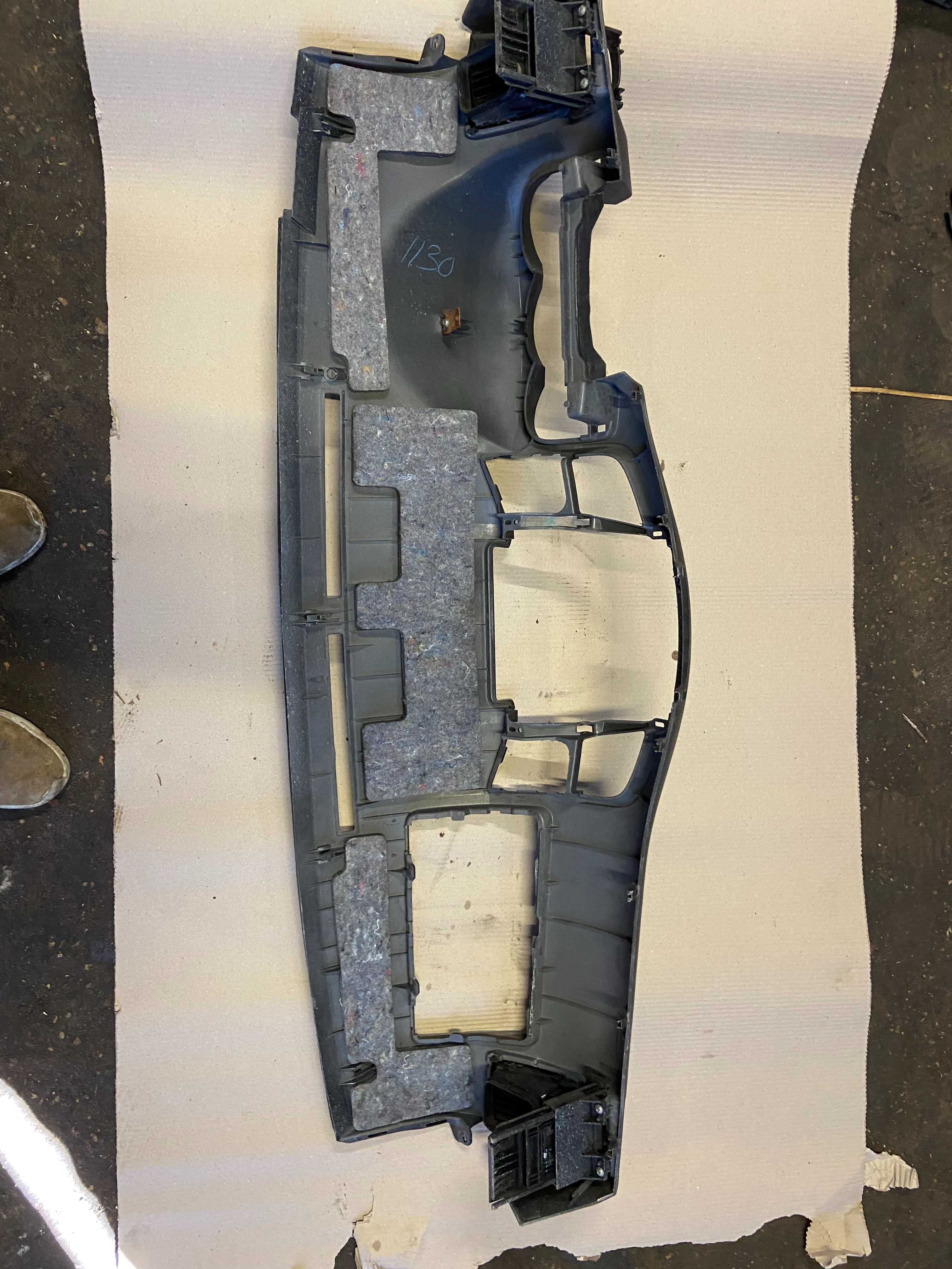 Toyota Hilux VII Deska Rozdzielcza Konsola 05-15 Europa