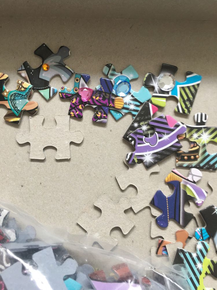 Puzzle Glitter Monster High 200 elementów