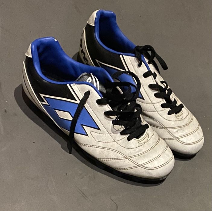 Chuteiras lotto 37 como novas